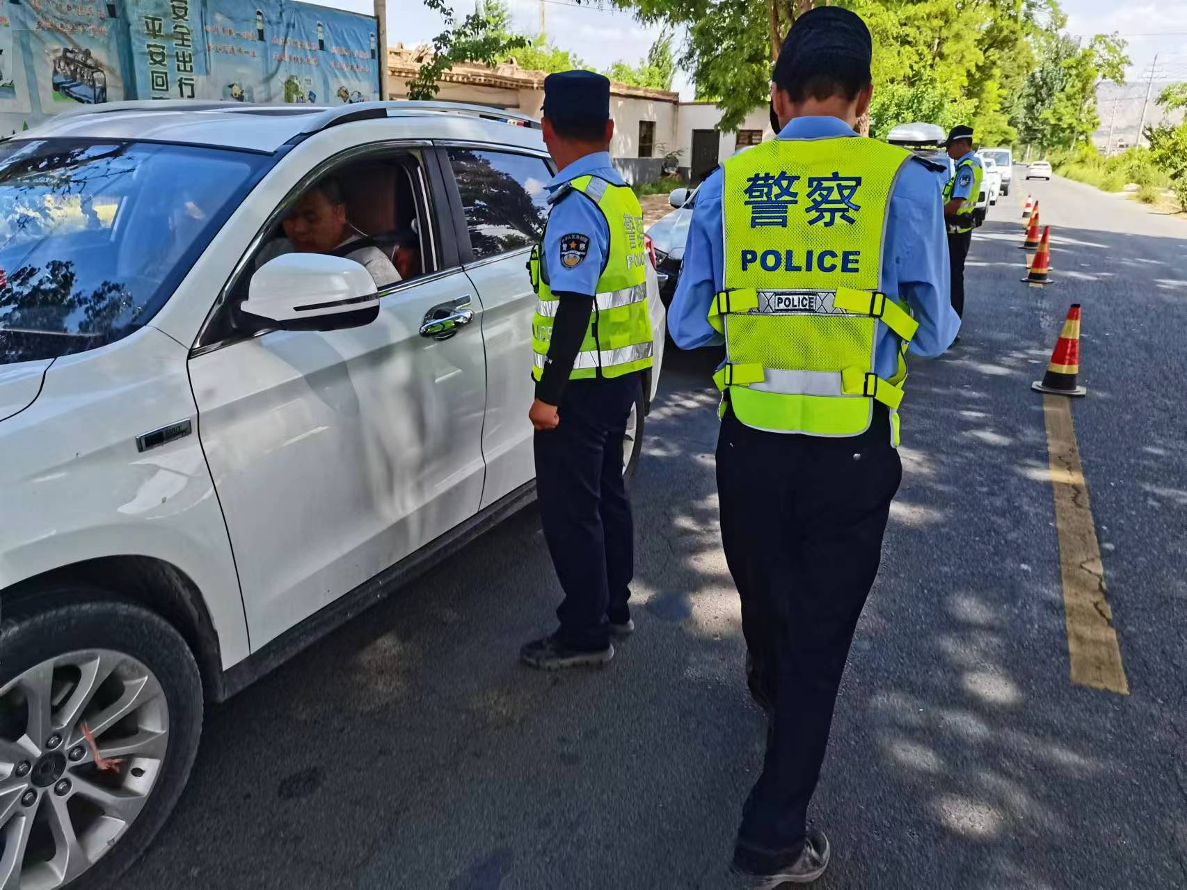 安全出行无“毒驾” 幸福道路不“狂飙”——四龙镇开展拒绝“毒驾”禁毒宣传活动