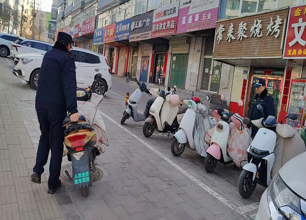 规范非机动车停放   守护城市文明秩序
——区城市管理局扎实推进非机动车乱停乱放规范整治