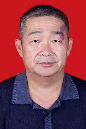 岳明中.jpg